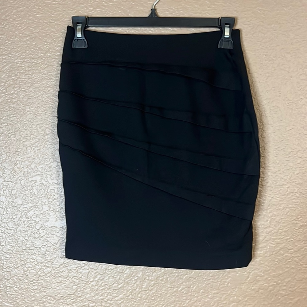 Zara Extra small, black mini skirt